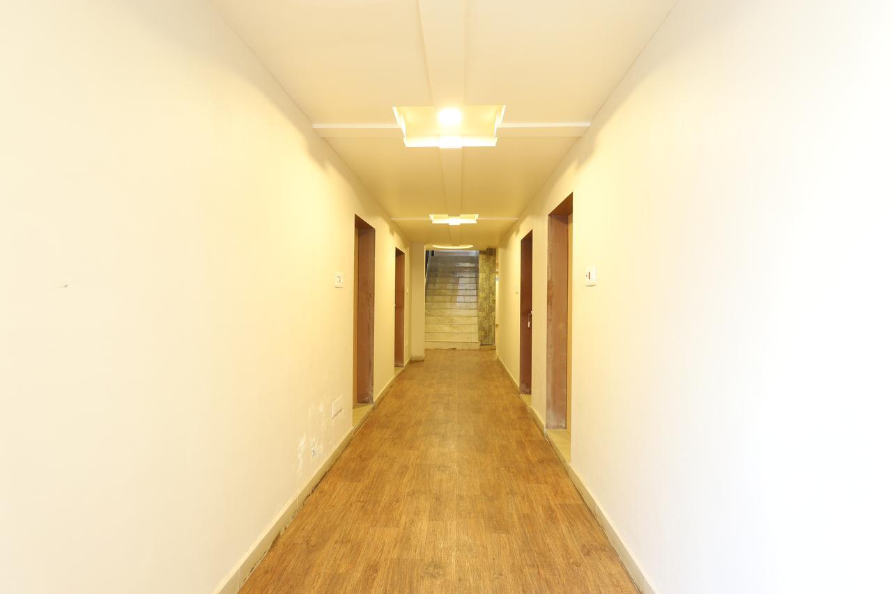 Hotel Loyal Residency Jāmnagar 外观 照片